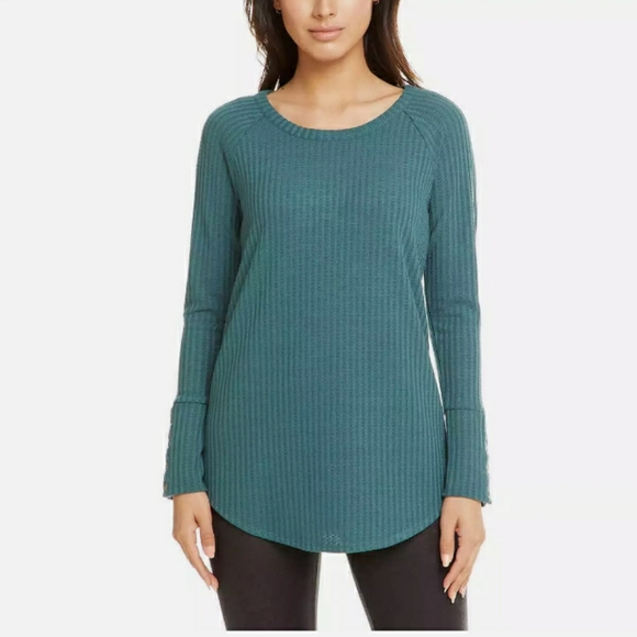 Chaser | Thermal Button Cuff Top - Picture 2 of 8
